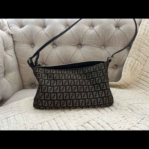 Fendi bag - Picture 5 of 5